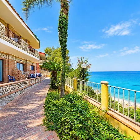 Baia Tropea 4* Fitili